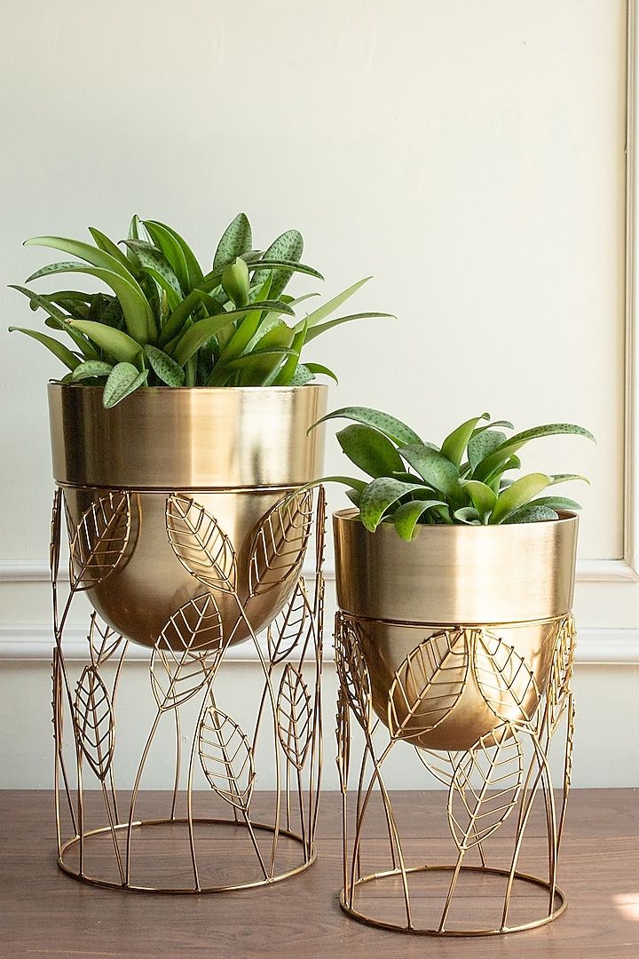 Gold Leaf Design Metal Planters (Set of 2)